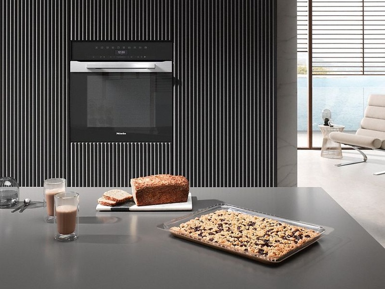 Miele Backofen im perfekt kombinierbaren Design mit LED-Beleuchtung und Pyrolyse. H 7460 BP