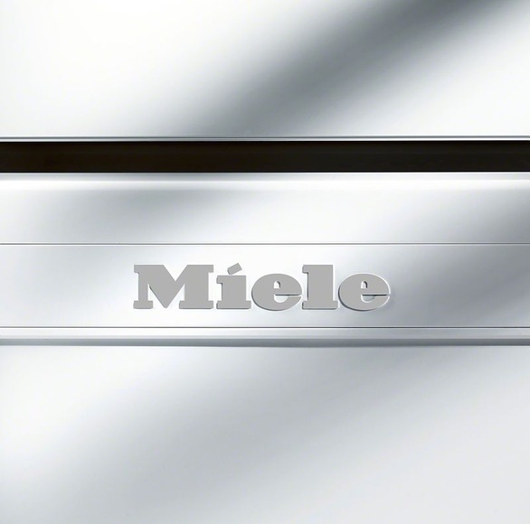 Miele Stand-Kühlschrank mit Gefrierfach für cleveres Kühlen und Gefrieren auf kleinstem Raum. K 12012 S-3