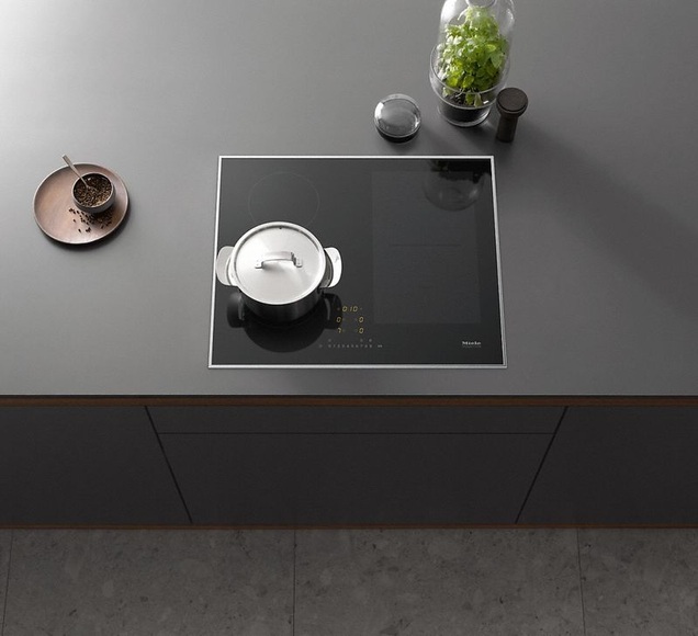 Miele Herdunabhängiges Induktionskochfeld mit PowerFlex-Kochbereich für maximale Leistungsstärke KM 7464 FR