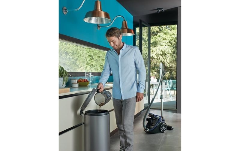 STAUBSAUGER OHNE BEUTEL