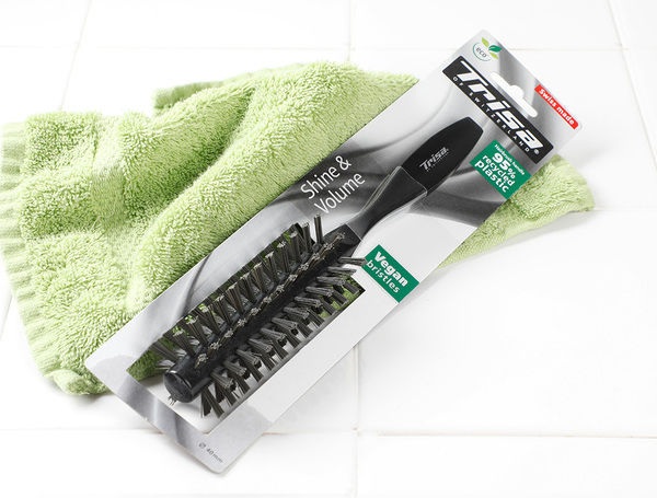 Haarbürste aus recyceltem Kunststoff, Glanz & Volumen