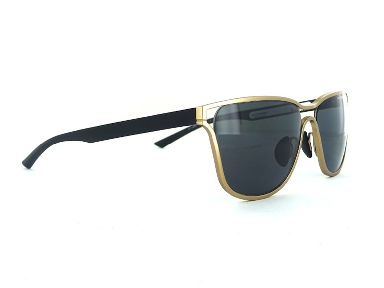 Porsche Design P8647 D