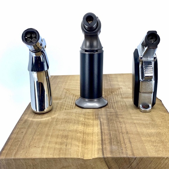 Jobon Set 3 Feuerzeuge und Zippo Gas