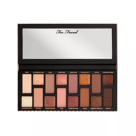 Too faced Born This Way The Natural Nudes