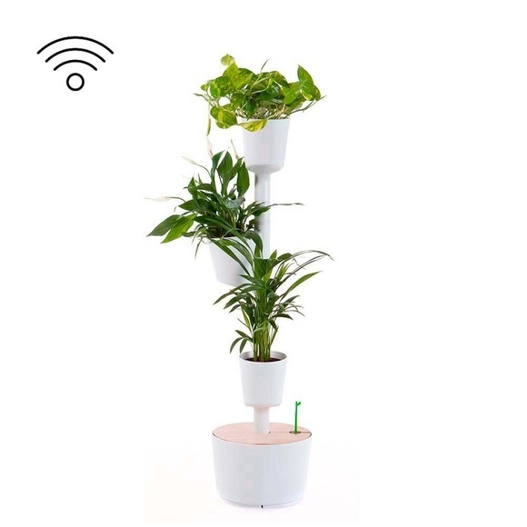 Selbstbewässernde Modulare Vertikale Pflanzengefässe SMART timer Selbstbewässernde Modulare Vertikale Pflanzengefässe SMART timer