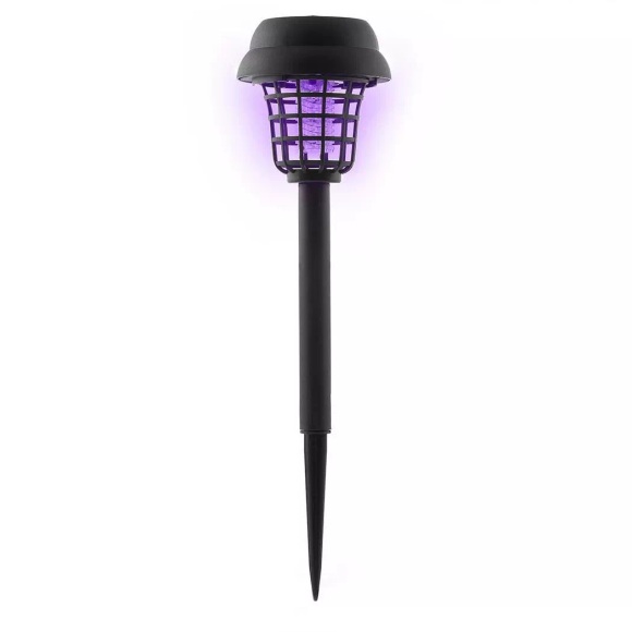Solarbetriebene Gartenlampe gegen Mücken