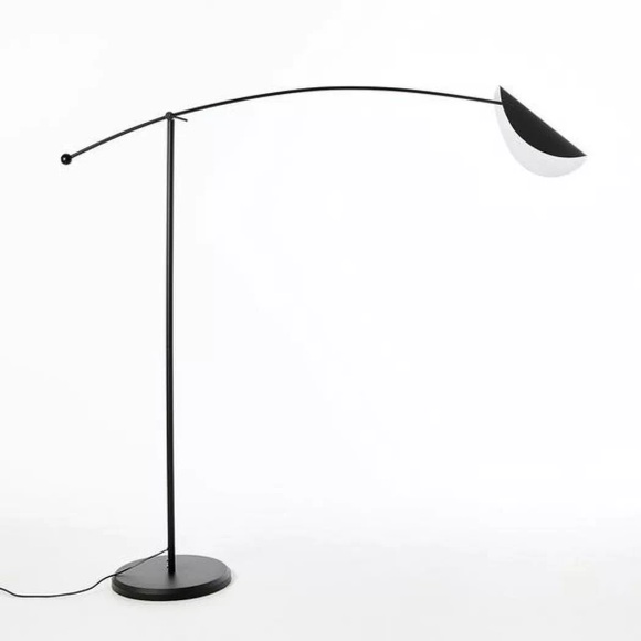 Stehlampe Funambule in Bogenform Stehlampe Funambule in Bogenform