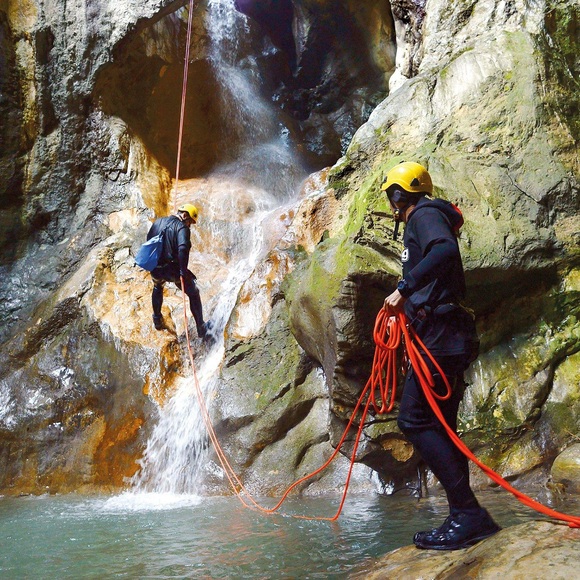 Canyoning-abenteuer In Sierre Für 2 Personen Inklusive Aperitif - Geschenkbox Unisex