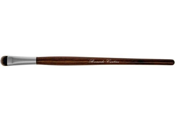 BERNARDO CANTINA Lidschattenpinsel oval flach kurz Holzstiel 18.5