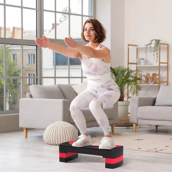Northio - Steppbrett Aerobic-Stepper höhenverstellbar mit 3 Stufen (10/15/20 cm) Fitness Heimtrainer für Indoor Outdoor Belastbarkeit bis 150 kg Rot, One Size