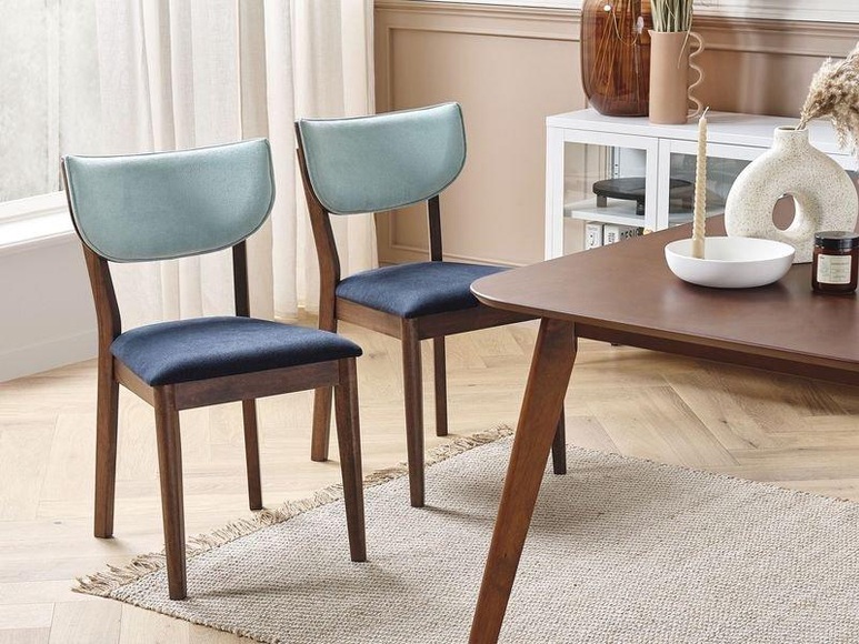 Set mit 2 Stühlen aus Polyester Klassisch MOKA Set mit 2 Stühlen aus Polyester Klassisch MOKA