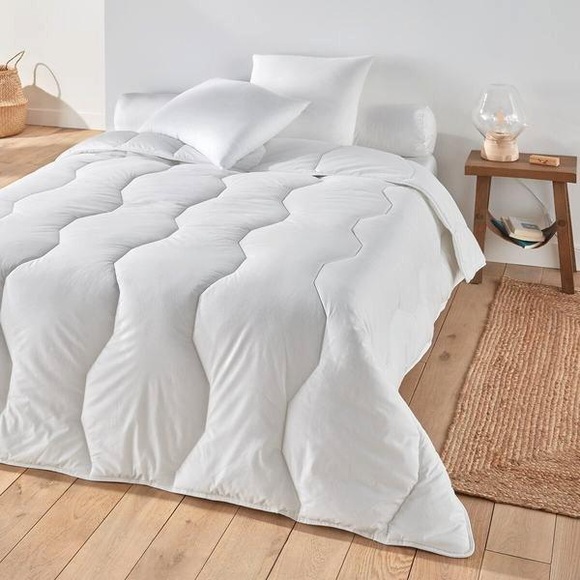 Synthetisches Sommer-Duvet mit Hollofil® Allerban-Füllung Synthetisches Sommer-Duvet mit Hollofil® Allerban-Füllung