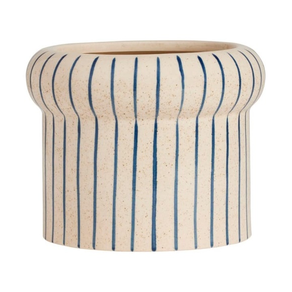 Vase AKI