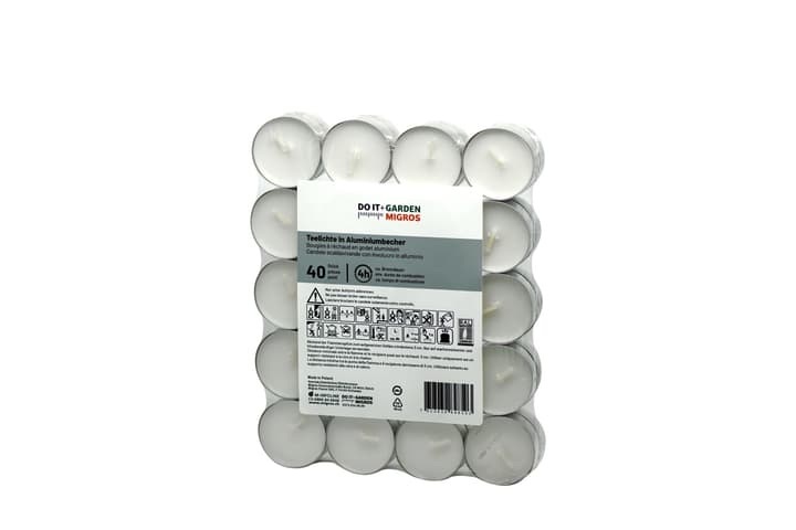 im Aluminiumbecher Teelichter