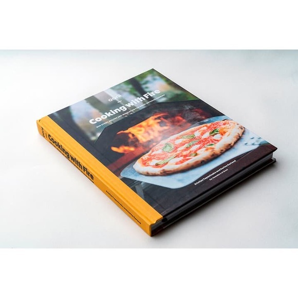Ooni - Pizza-Kochbuch „Cooking with Fire“ - EN