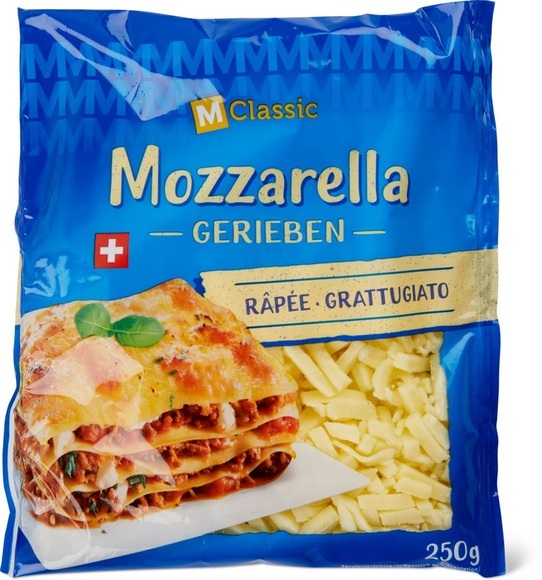 M-Classic Mozzarella gerieben