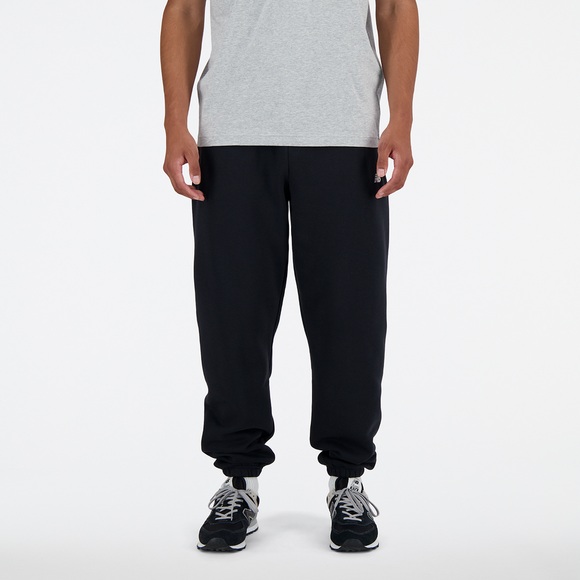 New Balance Herren Freizeithose Fleece Jogger, Schwarz, ideal für Freizeit & Reisen