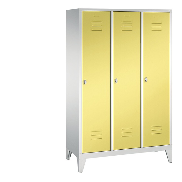 CP CLASSIC Garderobenschrank mit Füßen 3 Abteile, Abteilbreite 400 mm lichtgrau / schwefelgelb