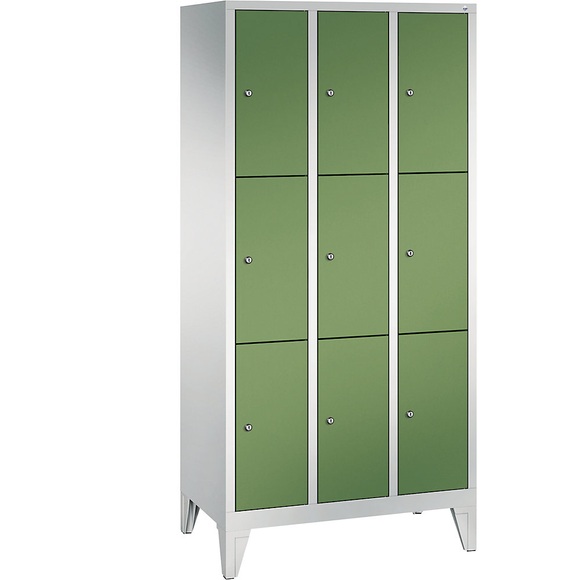 CP CLASSIC Fächerschrank mit Füßen 3 Abteile, je 3 Fächer, Abteilbreite 300 mm lichtgrau / resedagrün