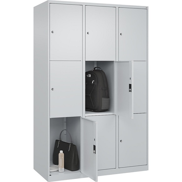 C+P Schließfachschrank Classic PLUS, 3 Abteile, lichtgrau, B 1200 mm, 9 Fächer, mit Bodengleitern