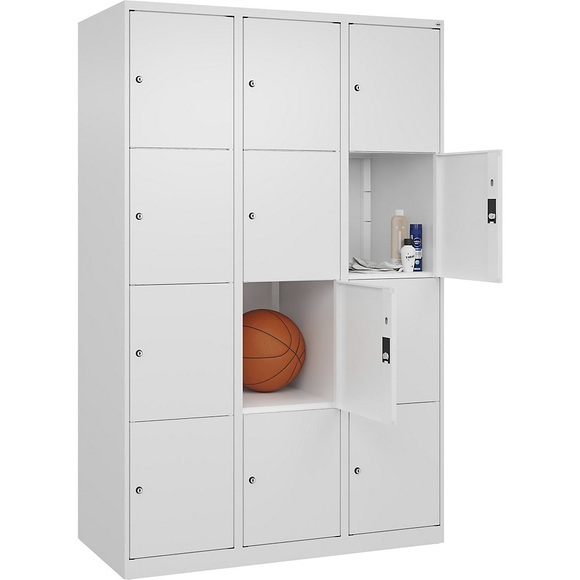 C+P Schließfachschrank Classic PLUS, 3 Abteile, verkehrsweiß, B 1200 mm, 12 Fächer, mit Bodengleitern