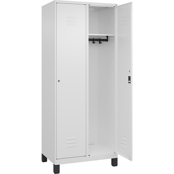 C+P Spind Classic PLUS, 2 Abteile, verkehrsweiß, B 800 mm, mit Füßen, Zylinderschloss