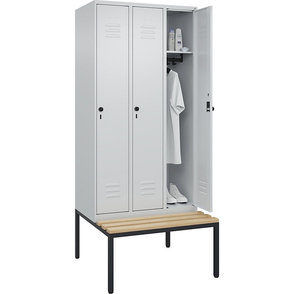 C+P Spind Classic PLUS Sitzbank, 3 Abteile, lichtgrau, B 900 mm, Sicherheits-Drehriegel, untergebaut, Buche-Hartholz