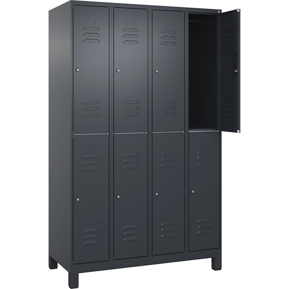 C+P Doppelstock-Spind Classic PLUS, 4 Abteile, grau, HxB 1950 x 1200 mm, mit Füßen, Zylinderschloss
