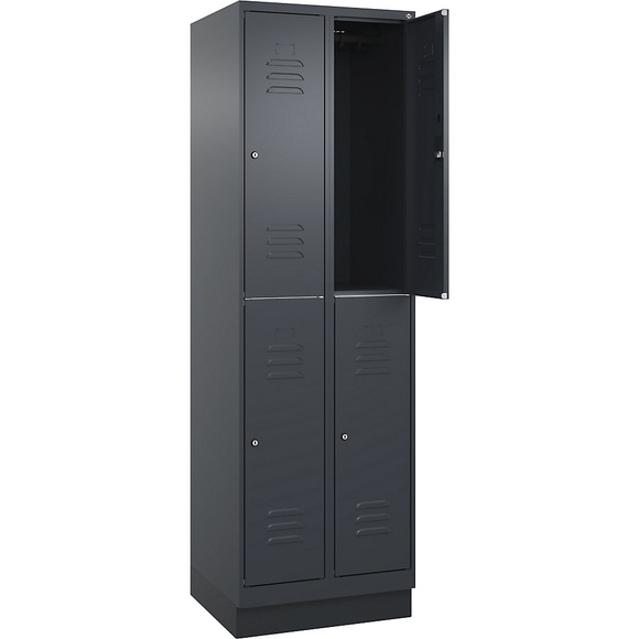 C+P Doppelstock-Spind Classic PLUS, 2 Abteile, grau, HxB 1950 x 600 mm, mit Bodensockel, Zylinderschloss