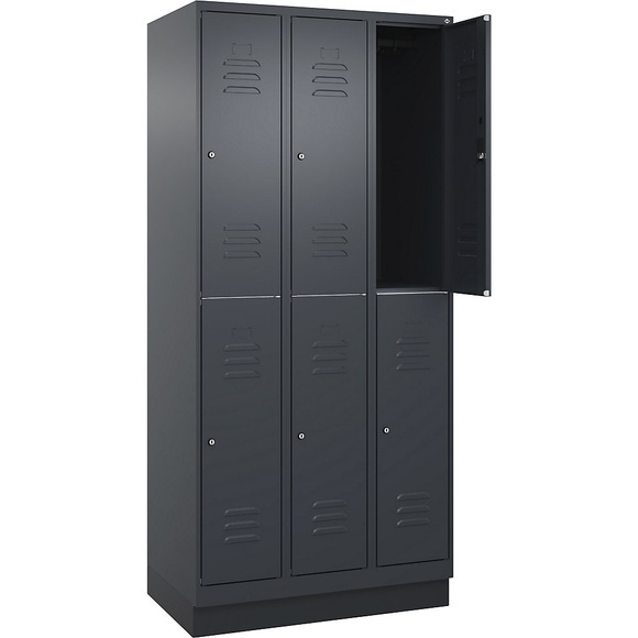 C+P Doppelstock-Spind Classic PLUS, 3 Abteile, grau, HxB 1950 x 900 mm, mit Bodensockel, Zylinderschloss