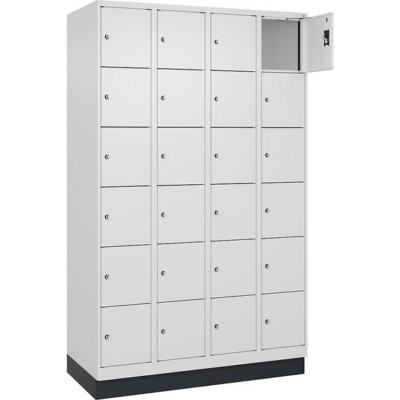 6er-Schließfachschrank Evolo PLUS, 4 Abteile, weiß, B 1200 mm, 24 Fächer, mit Bodensockel, Zylinderschloss