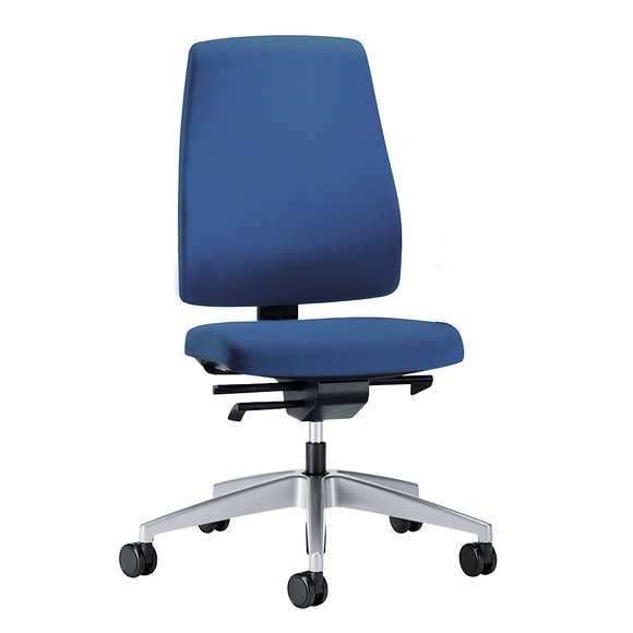 interstuhl Bürodrehstuhl GOAL, Rückenlehnenhöhe 530 mm Gestell brillantsilber, mit weichen Rollen enzianblau, Sitztiefe 410 mm
