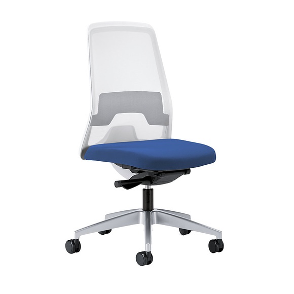 interstuhl Operator-Drehstuhl EVERY, Netz-Rückenlehne weiß Gestell brillantsilber, mit harten Rollen enzianblau, Sitztiefe 410 - 470 mm