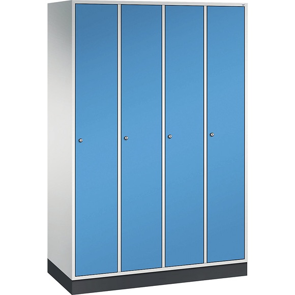 CP INTRO Stahl-Garderobenschrank Breite 1220 mm, 4 Abteile Korpus lichtgrau, Türen lichtblau