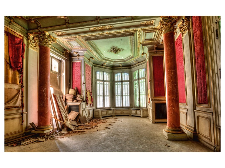 Lost Place Salon