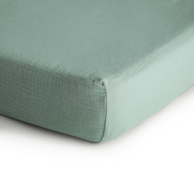 mushie Spannbetttuch Musselin Roman Green 60 x 120 cm