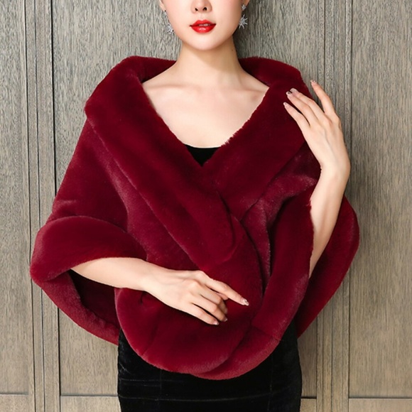Pelzumhänge Wickeltücher für Frauen Einfarbig Elegant Ärmellos Kunstpelz Hochzeit Schals Mit Pure Farbe Für Täglich Herbst Lightinthebox