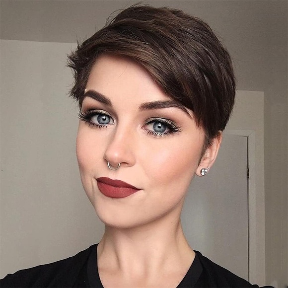 Perücken im Pixie-Schnitt für Damen, kurze Pixie-Perücke, braun, geschichtet, aus synthetischem, hitzebeständigem Haar, Ersatzperücke für die tägliche Halloween-Party Lightinthebox