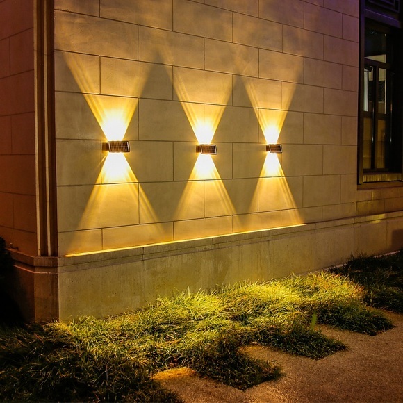 Outdoor-Solarwandleuchten LED-Gartenleuchten Smart Light Control Sensor wasserdichte Wandleuchte Innenhof Veranda Lampe Balkonzaun Durchgangsbeleuchtung Landschaftsdekoration Solar-Nachtlicht Lightinthebox
