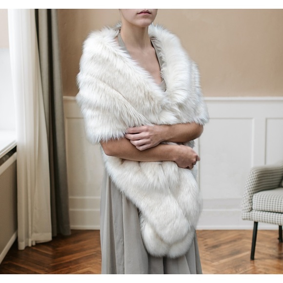 Pelzumhänge Schals Wickeltücher für Frauen Einfarbig Elegant Ärmellos Kunstpelz Hochzeit Schals Mit Pure Farbe Für Abendgesellschaft Herbst Lightinthebox