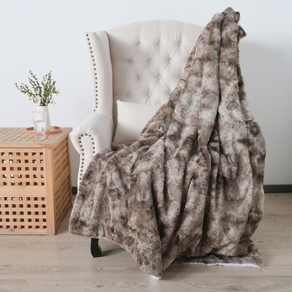 Luxuriöse Kunstpelz-Überwurfdecke, strukturierte, weiche, flauschige Sherpa-Überwürfe, Fleece-Schicht, dicke, warme Decke für den Winter, Weihnachtsbett, superweicher, flauschiger Flanell, wendbarer Lightinthebox