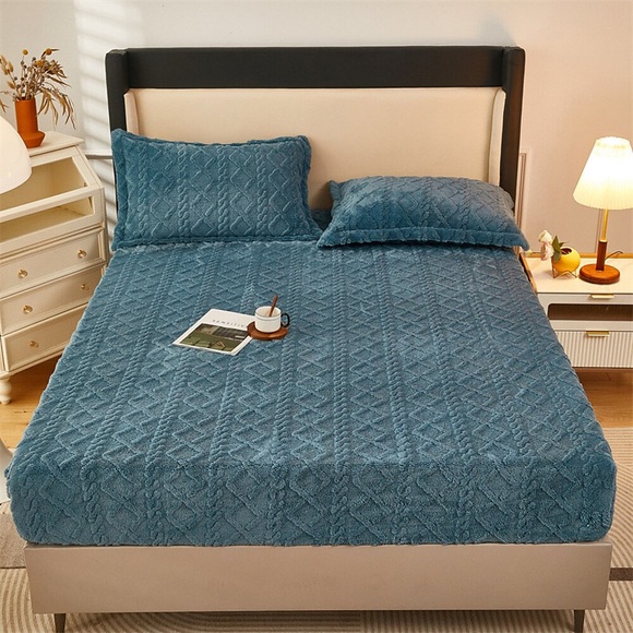 reine Farbe, einfache, weiche, bequeme Taft-Samt-Stickerei, kurze Spannbettlaken-Bettdecke Lightinthebox