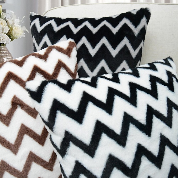 Chevron-Kunstpelz-Wurfkissenbezüge dekorativer Kissenbezug quadratischer Stickerei-Wurfkissenbezug für Sofa-Couch-Bett-Bank Wohnzimmer 1pc Lightinthebox