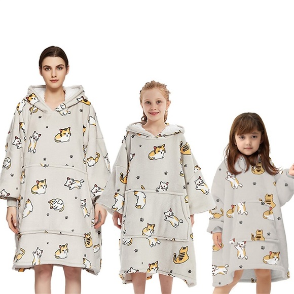 grenzüberschreitende neue bequeme warme Raglan-Ärmel Outdoor-Heimkleidung plus langärmelige hellgraue Katze bedruckte faule Decke aus Samt Lightinthebox