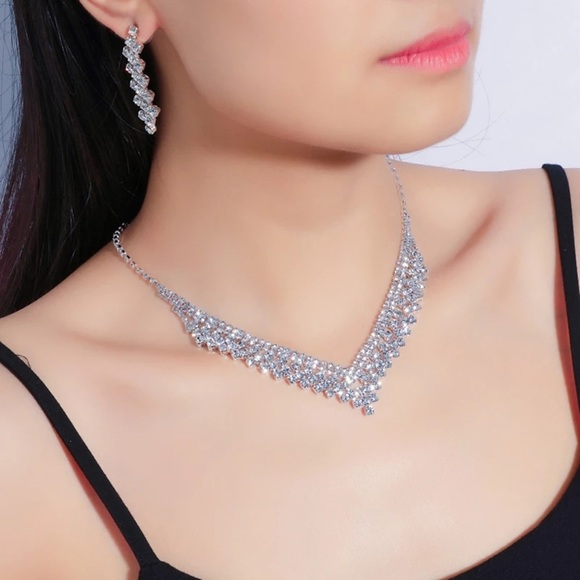 Schmuckset 1 Set Diamantimitate Aleación 1 Halskette Ohrringe Damen Stilvoll Einfach Koreanisch Tenniskette Schmuck-Set Für Hochzeit Jahrestag Geschenk Lightinthebox