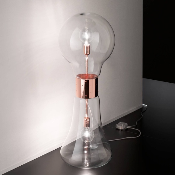 Designer-Stehleuchte Dina aus Glas m. Kupferdetail