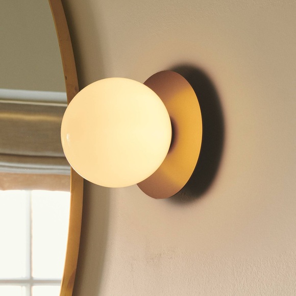 Nuura Liila 1 Medium Wandlampe, 1-flg, gold/weiß