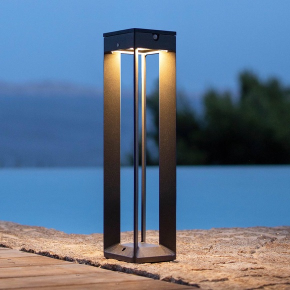 LED-Solarleuchte Borne mit Sensor, Höhe 45 cm