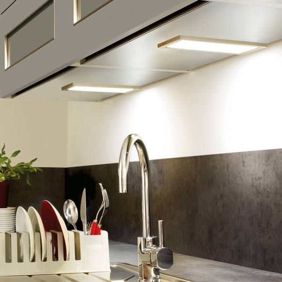 Flache Unterbauleuchte LED Sky, warmweiß