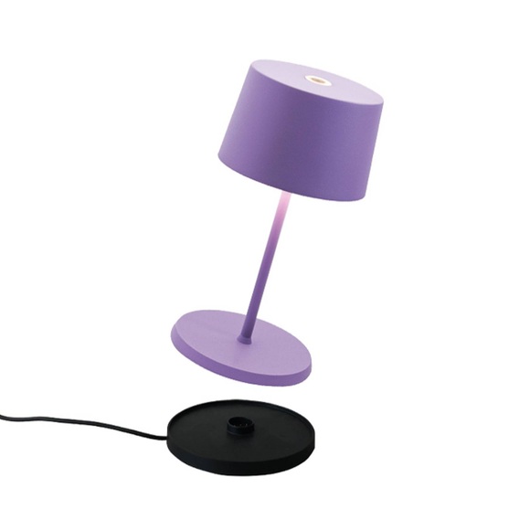 Zafferano Olivia mini Akku-Tischlampe lila